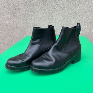 Black Everlane Boots
